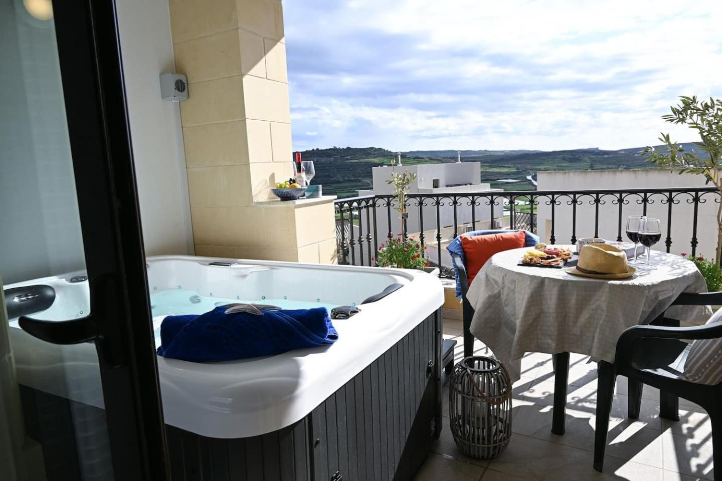 Fl 3 Ta'Lonza Luxury With Hot Tub By Homely Mellieħa Exteriér fotografie