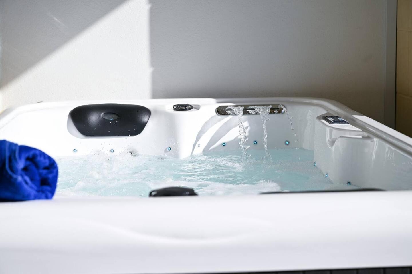 Fl 3 Ta'Lonza Luxury With Hot Tub By Homely Mellieħa Exteriér fotografie